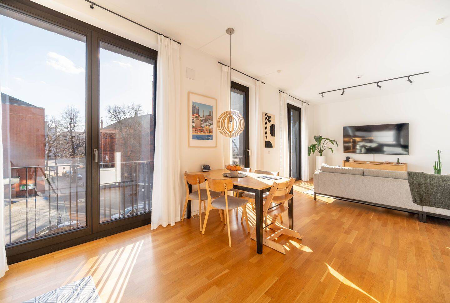 ?? Wohnen auf höchstem Niveau - Hochwertige 3 Zi Whg mit Süd Balkon & Aufzug in beliebter Kiezlage – Berlin – Vorschaubild 3
