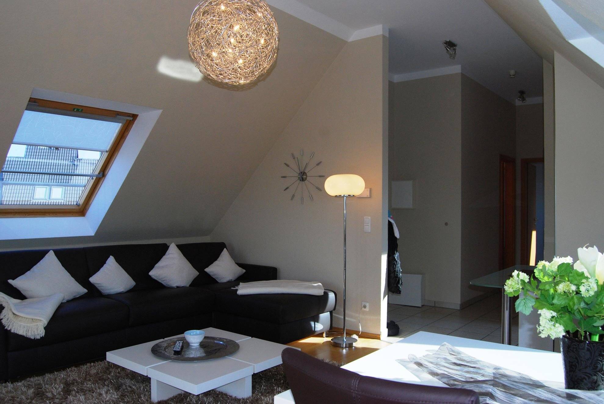 Möbilierte Luxus-Penthousewohnung***** m. 20 qm Südloggia, Tiefgarage (Miete einschl. aller NK!) – Solingen – Vorschaubild 4