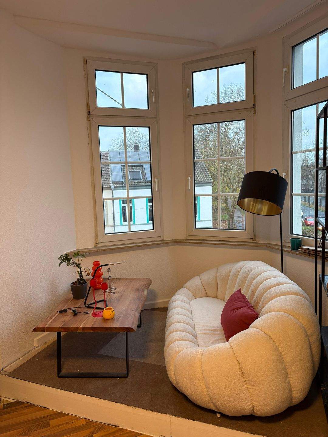 Loftige, helle 2-Zimmer Wohnung in Krefeld – Krefeld – Vorschaubild 2