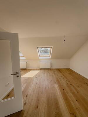 Sofort bezugsfrei nach Renovierung | Findorff | Garage | provisionsfrei | nahe Bürgerpark – 28215 Bremen – Vorschaubild 3