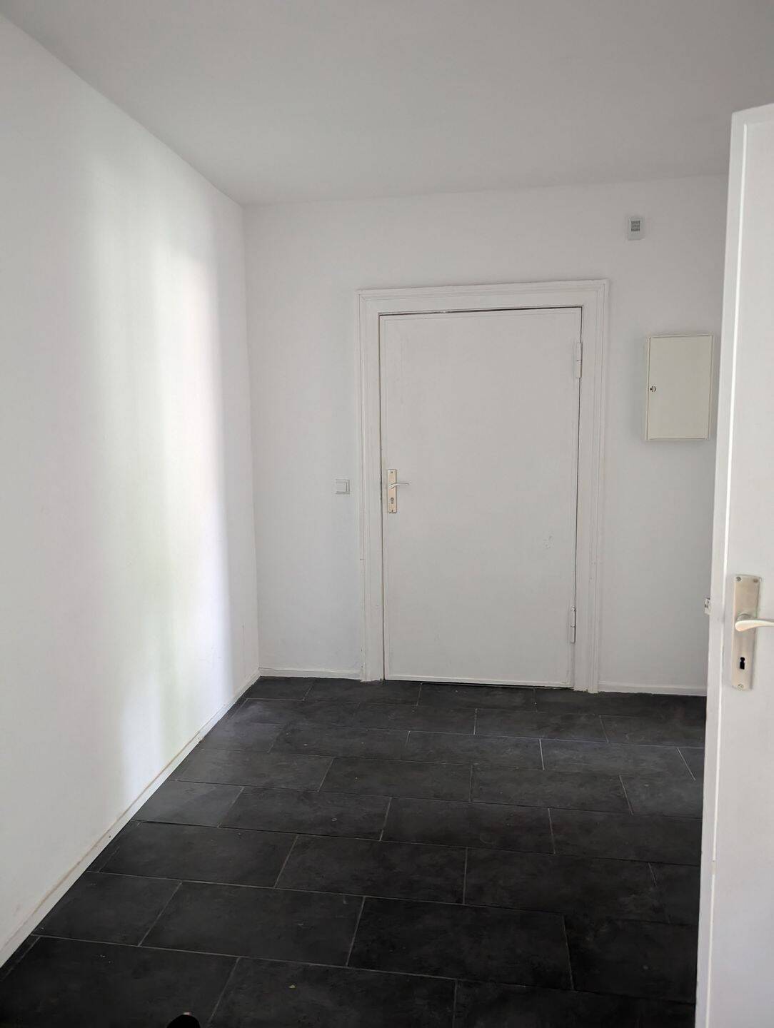 top floor apartment in "altbau" villa in Westend, Charlottenburg – Berlin – Vorschaubild 7