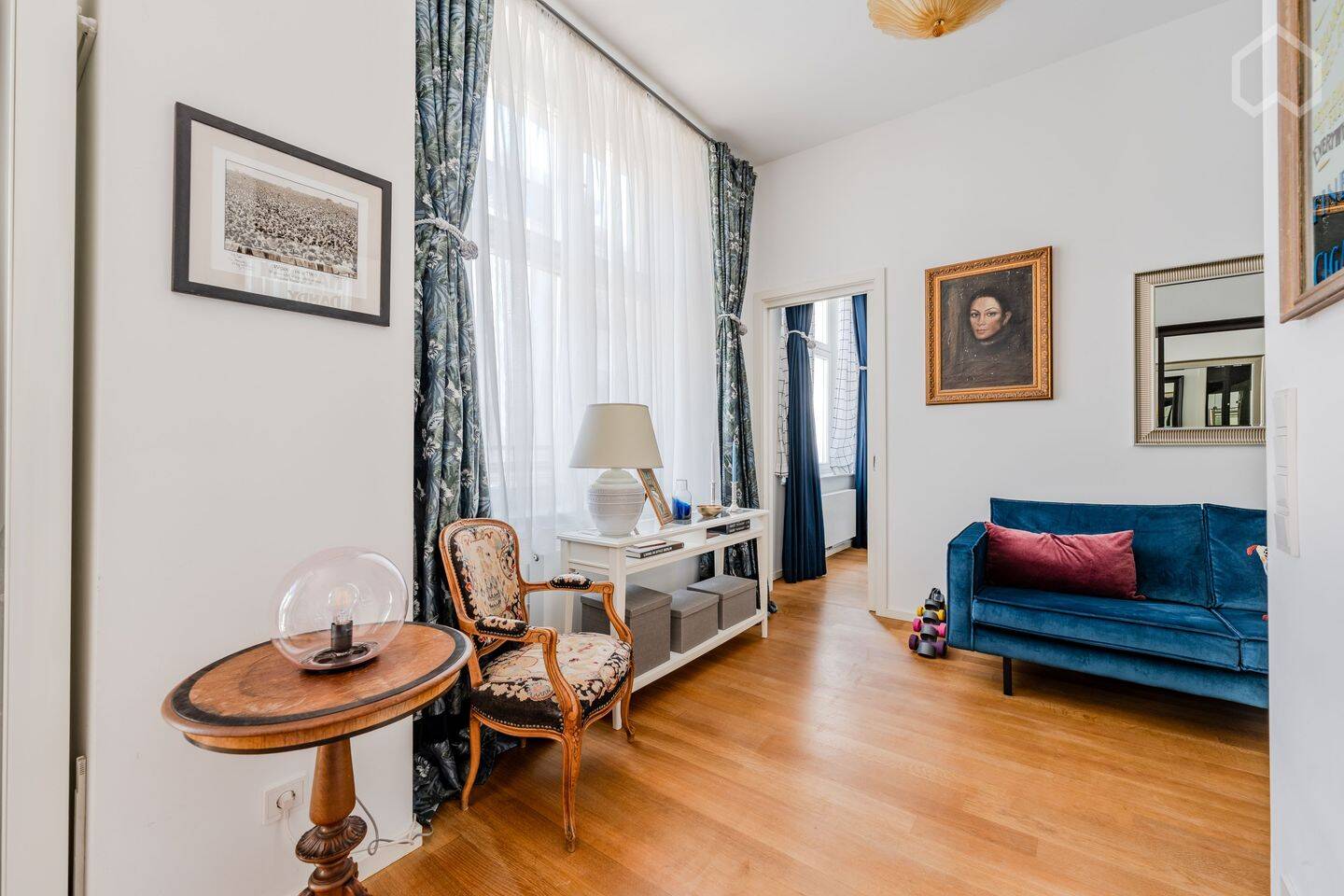 Stilvolles Appartement im Herzen Berlins (Mitte): Historisches Gebäude trifft modernes Design – Berlin – Vorschaubild 4
