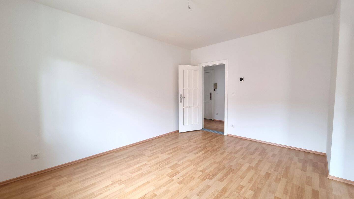 Frisch renovierte 2-ZKB Wohnung in Geestemünde – Bremerhaven – Vorschaubild 2