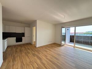 Tolle 4-Zi.-Whg. mit gehobener Ausstattung und praktischem Grundriss !!! – 1159 Dresden – Vorschaubild 2