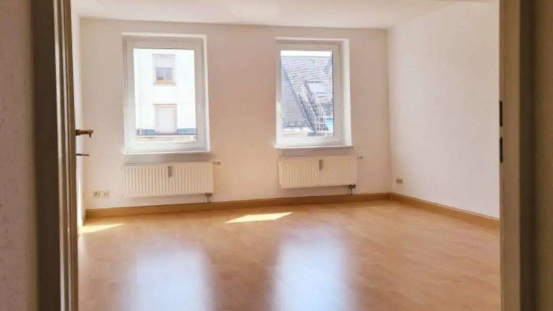Helle 3-Raum-Wohnung mit Balkon direkt am Brühl-Boulevard – Chemnitz – Vorschaubild 4