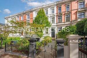 Charaktervoll. Charmant. Elegant. – 20144 Hamburg – Vorschaubild 1