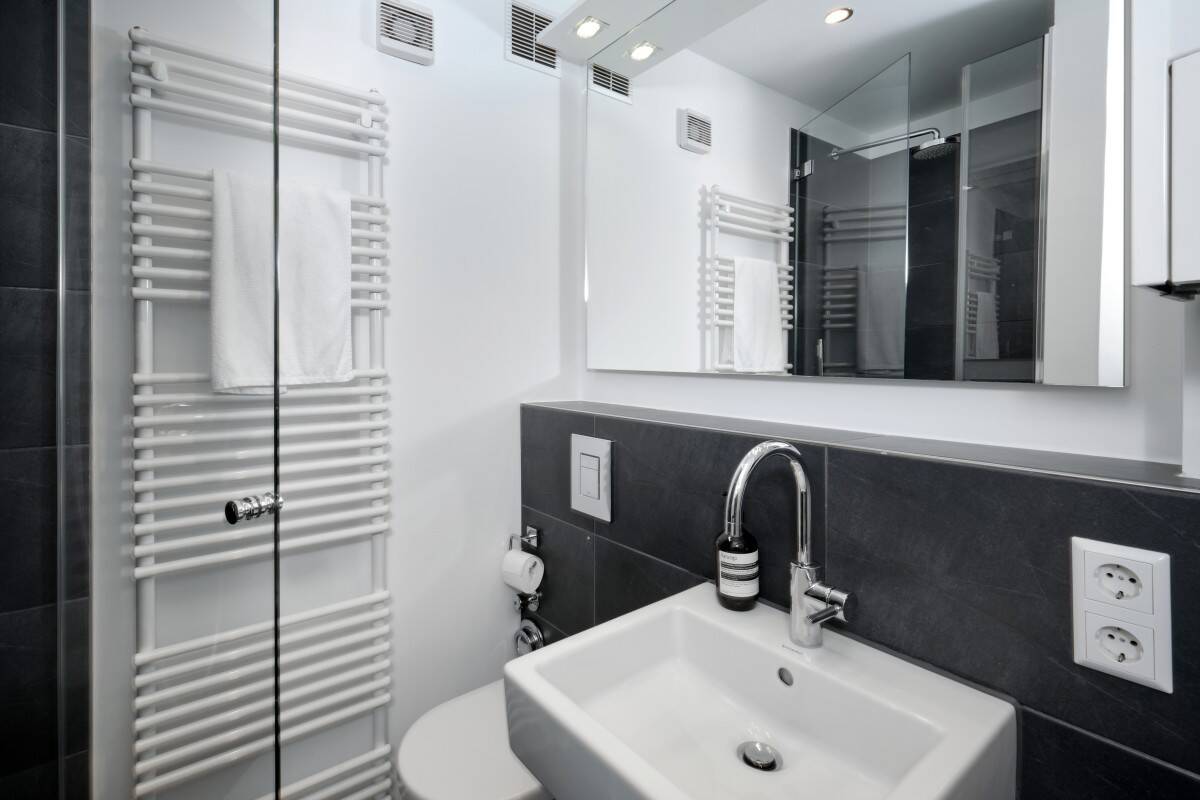 Stilvolles City-Apartment in begehrter Lage – Berlin – Vorschaubild 4