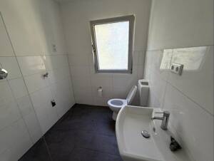 Modern sanierte 3-Zimmer-Wohnung mit Balkon in beliebter Lage in Weitmar Mark – 44795 Bochum – Vorschaubild 9