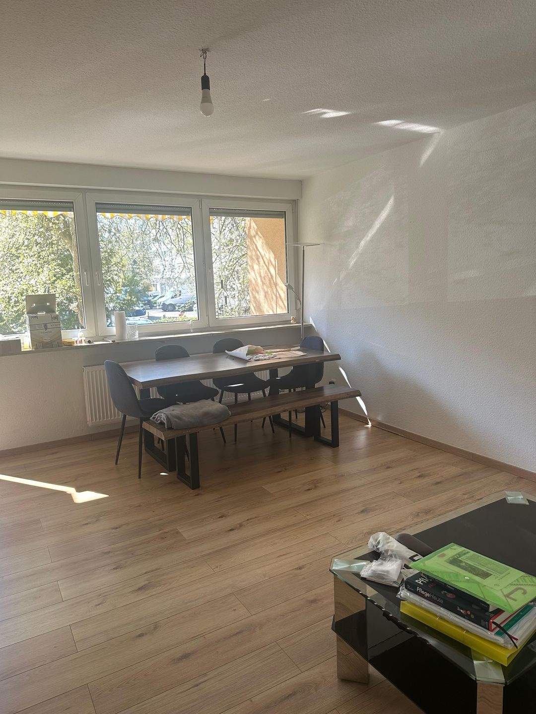 2 Zimmer mit Balkon direkt am Dutzendteich +++ mit Badewanne & WG-geeignet +++ – Nürnberg – Vorschaubild 2