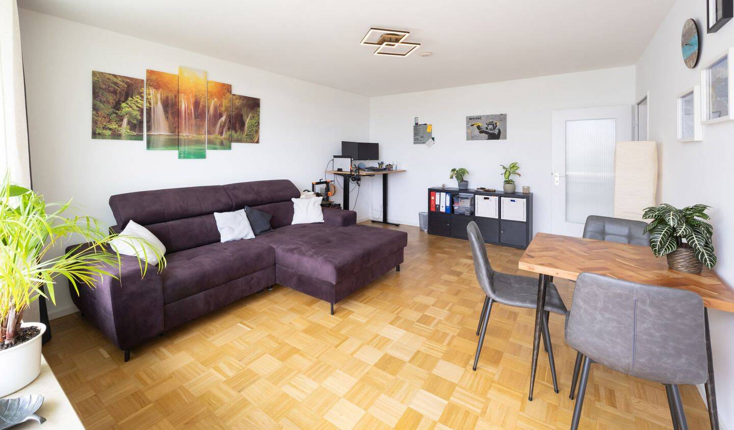 Panorama Tower Germering | Sanierte 2-Zimmer-Wohnung mit Balkon & Tiefgarage (7.OG) – Germering – Vorschaubild 3