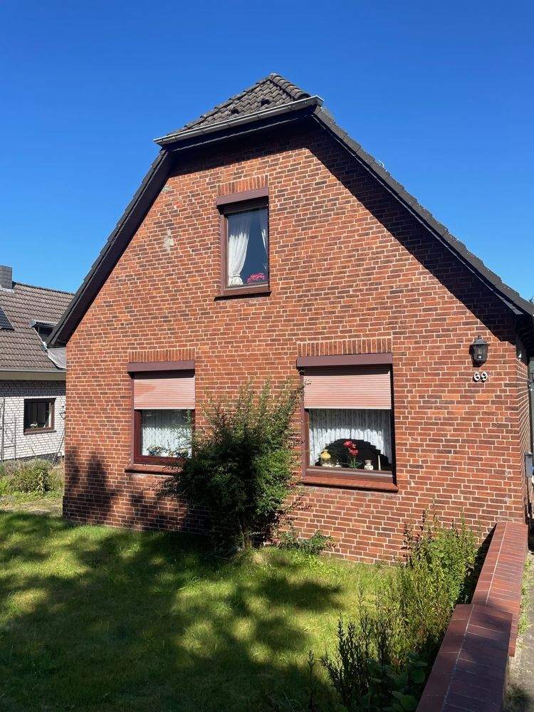 *** NEU - Gepflegtes Einfamilienhaus mit großem Grundstück in ruhiger Südlage *** – Hamburg – Bild 1 von 9