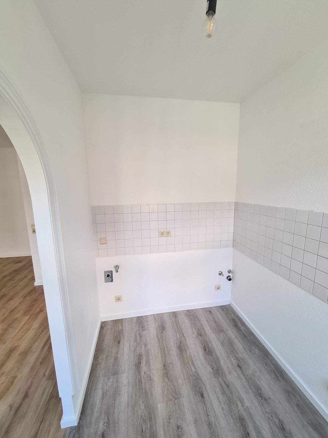 helle 1 Raum Wohnung zum Wohlfühlen – Chemnitz – Vorschaubild 5