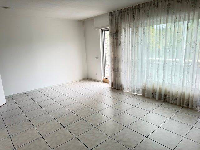 Einfamilienhaus mit Einliegerwohnung, Garage, Balkon und ausgebautem Dachstudio – Mönchengladbach – Vorschaubild 4