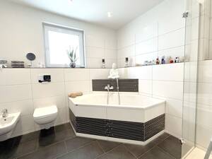 Moderne 2,5-Zimmer-Wohnung in begehrter Lage von Essen-Fulerum als Investment – 45149 Essen – Vorschaubild 9