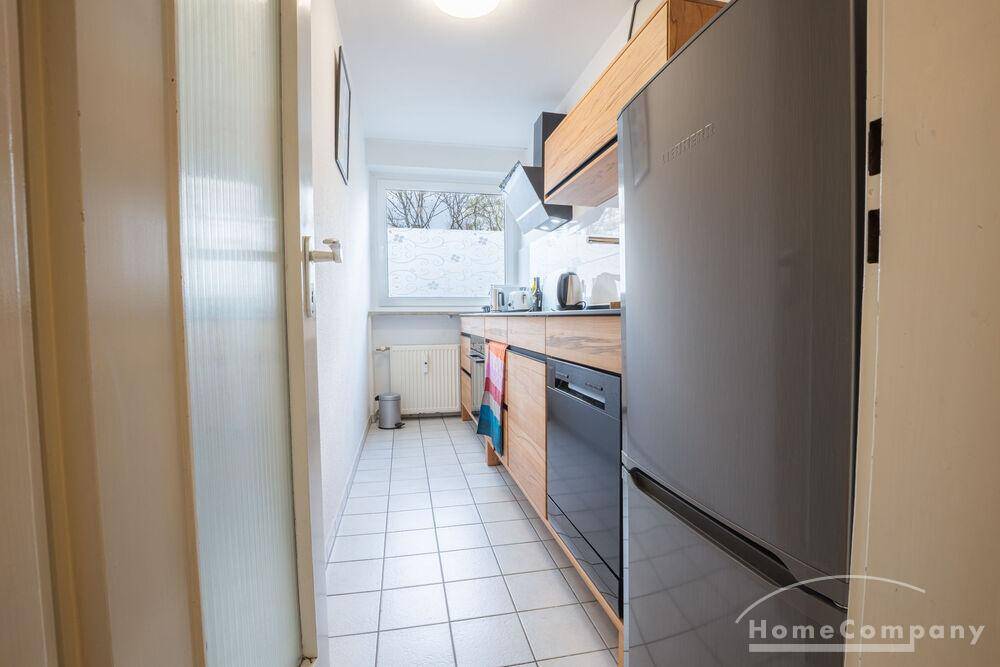 ***Attraktive, frisch renovierte und neu möblierte 2-Zimmer-Wohnung mit Balkon in München-Neuhausen – München – Vorschaubild 7