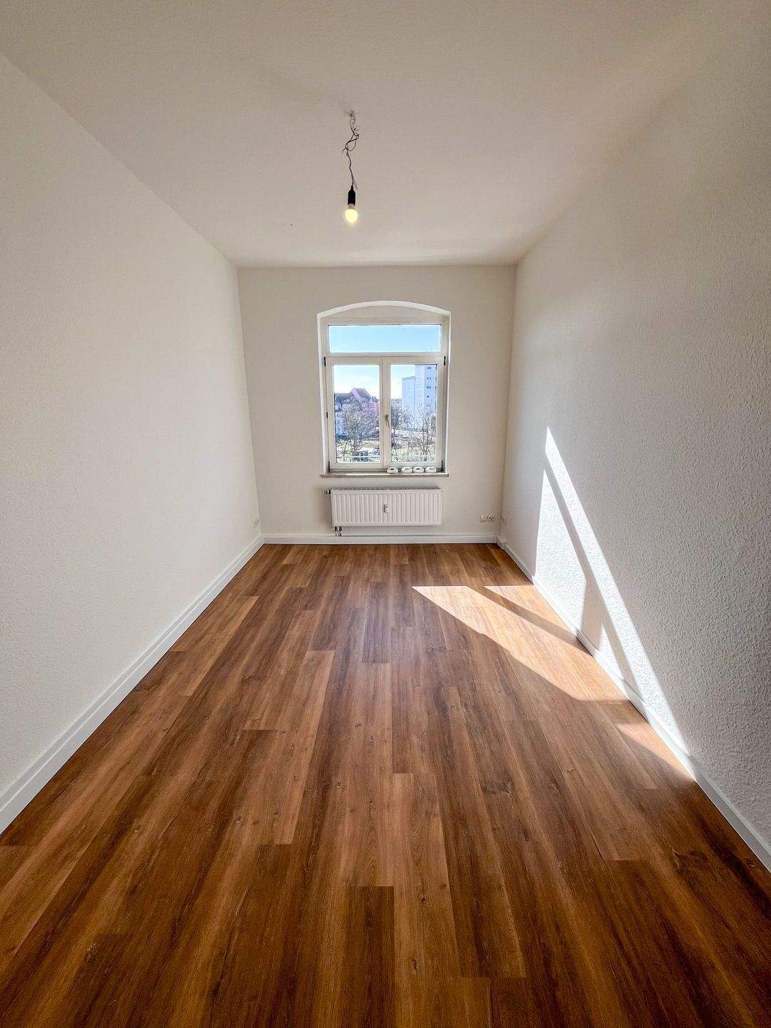 ERSTBEZUG NACH RENOVIERUNG !!! (KLEINE) 3 Zimmer-Wohnung sucht neue Mieter – Erfurt – Vorschaubild 6