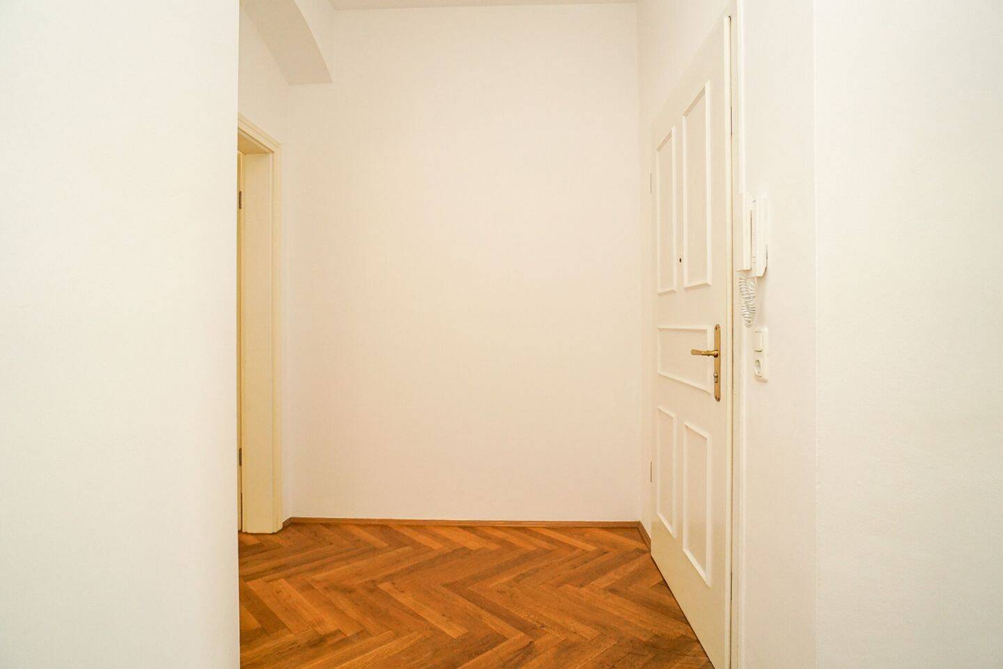 Altbaucharme: Vermietete 3-Zimmer-Wohnung in Pieschen – Dresden – Vorschaubild 6