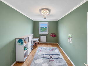 Top-Lage + Balkon + Stellplatz + Keller: Großzügige 3-Zimmer-Wohnung! – 63067 Offenbach am Main – Vorschaubild 2