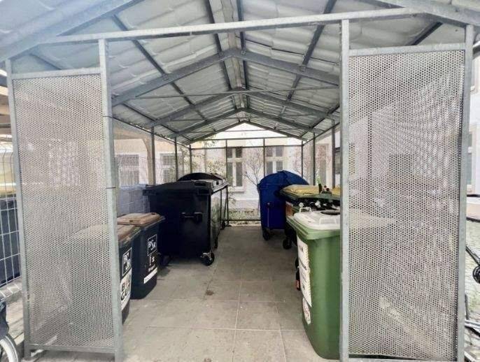 TOP ADRESSE NÄHE ZIONSKIRCHPLATZ - MIT PARKETT & BALKON - ZUR ZEIT VERMIETET – Berlin – Vorschaubild 9