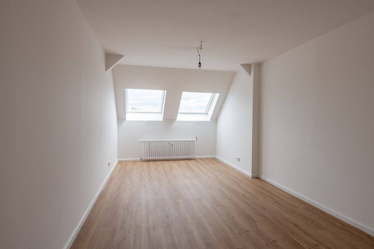 Erstbezug: Lichtdurchflutete Dachgeschoss-Wohnung mit Terrasse, moderner Ausstattung und in Top-Lage – Berlin – Vorschaubild 6