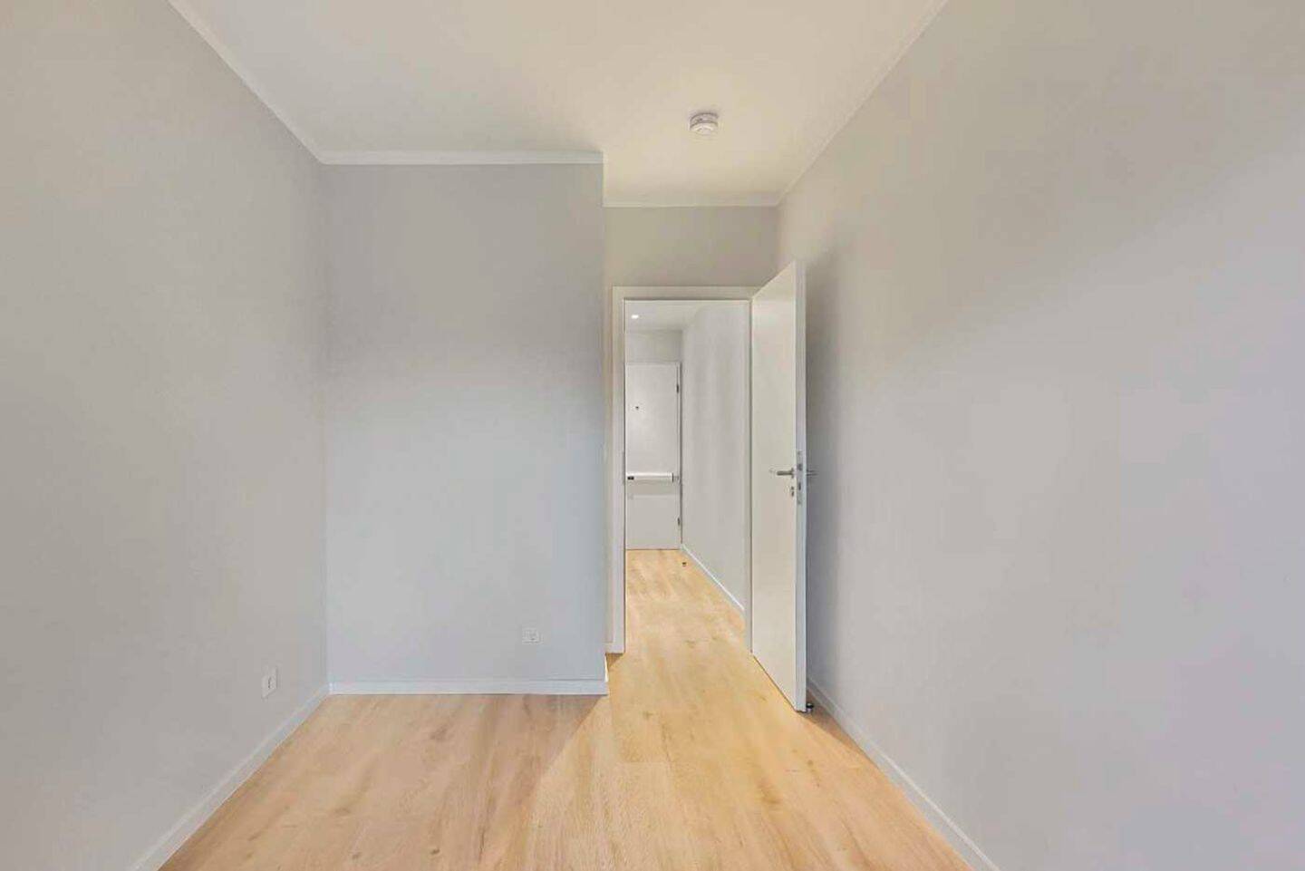 Helle und sanierte 2-Zimmer Souterrain-Wohnung mit großer Terrasse – Wuppertal – Vorschaubild 6