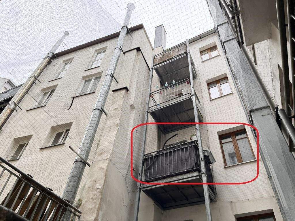 RESERVIERT ! Vermietete Denkmal-2-Zi.-Whg. mit Balkon in der Regensburger Altstadt
