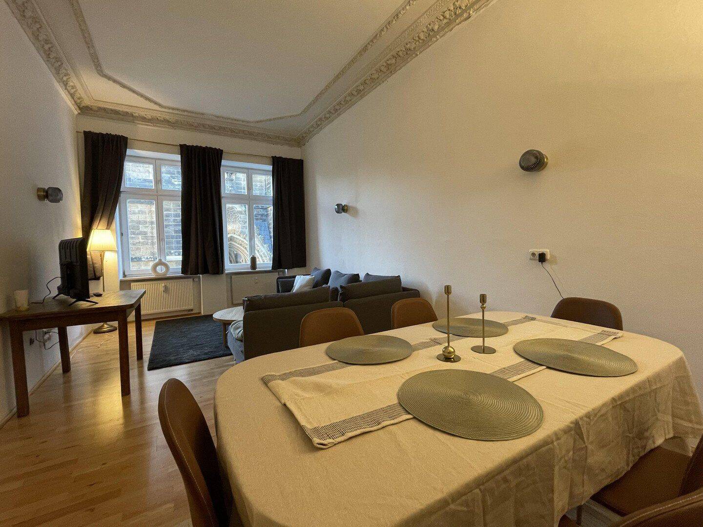 Elegantes und möbliertes 4-Room Apartment in Leipzig's Prestigious Musikviertel – Leipzig – Vorschaubild 2