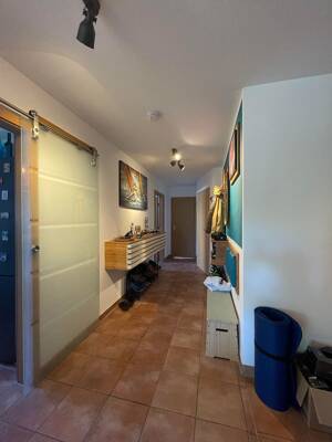 WOHNEN, WO ANDERE SPAZIEREN GEHEN! Gepflegte Dachgeschosswohnung mit Balkon und Garage nahe dem Rheinvorland – 47228 Duisburg – Vorschaubild 3