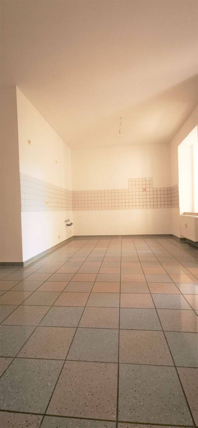 Schöne Wohnung mit hohen Decken, Wohnküche und Wintergarten. – Leipzig – Vorschaubild 6