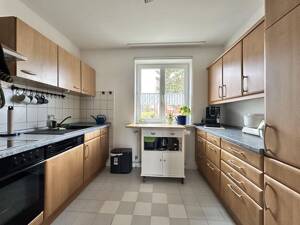 Wohnen mit Aussicht: Helle 2-Zimmer-Wohnung mit großem Balkon und Burgblick – 97877 Wertheim – Vorschaubild 6