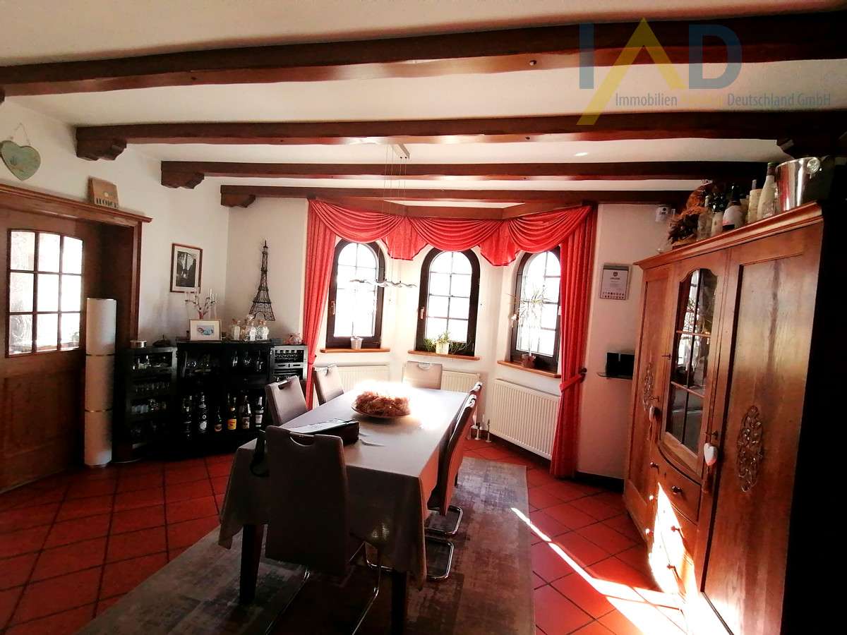 Stilvolles Einfamilienhaus in Schwalbach – Schwalbach – Vorschaubild 9