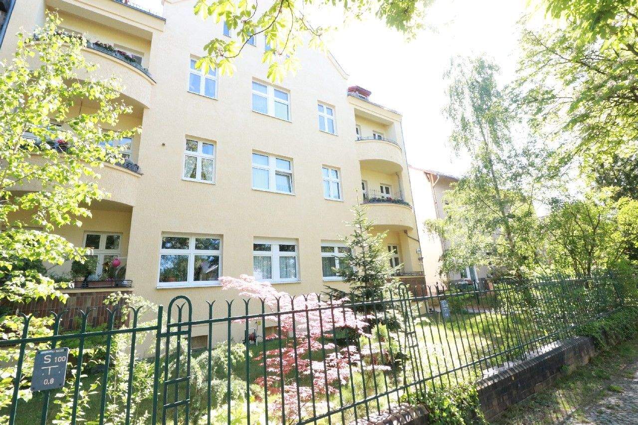 Kapitalanlage mit Stil! Vermietete Altbauwohnung mit Balkon im exklusiven Villenviertel! – Berlin – Vorschaubild 3
