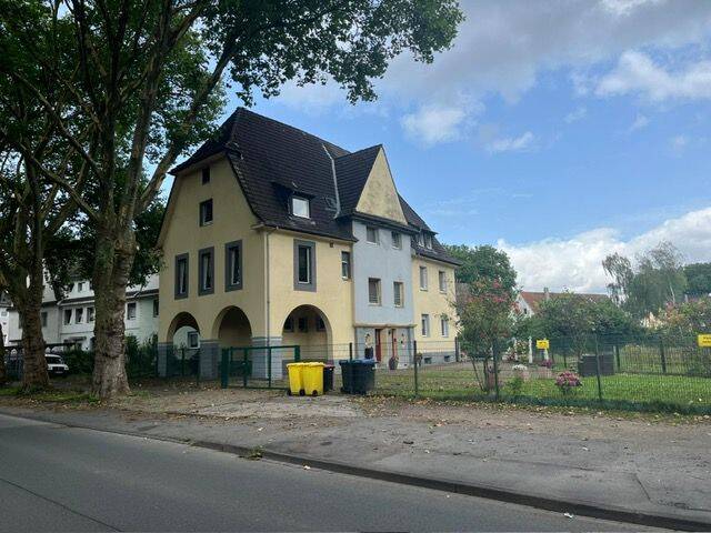 Elfriede3: sanierte ruhige Wohnung zu vermieten
