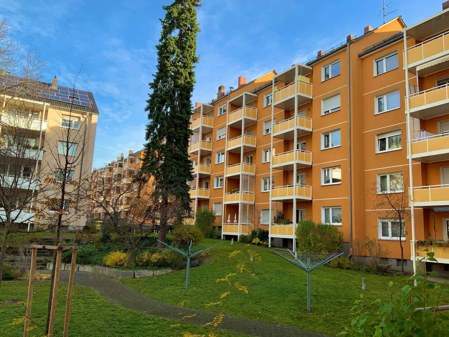 Helle 1-Zimmer-Wohnung im 3. OG mit Balkon im wunderschönen St. Johannis, Nürnberg! – Nürnberg – Vorschaubild 2