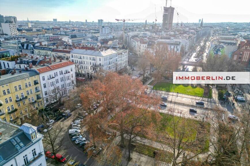 IMMOBERLIN.DE - Exzellente Wohnung mit Südwestterrasse & Lift am Savignyplatz