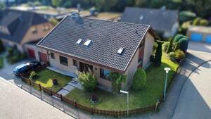 großzügiges Einfamilienhaus mit viel Potenzial! – 26133 Oldenburg – Vorschaubild 3