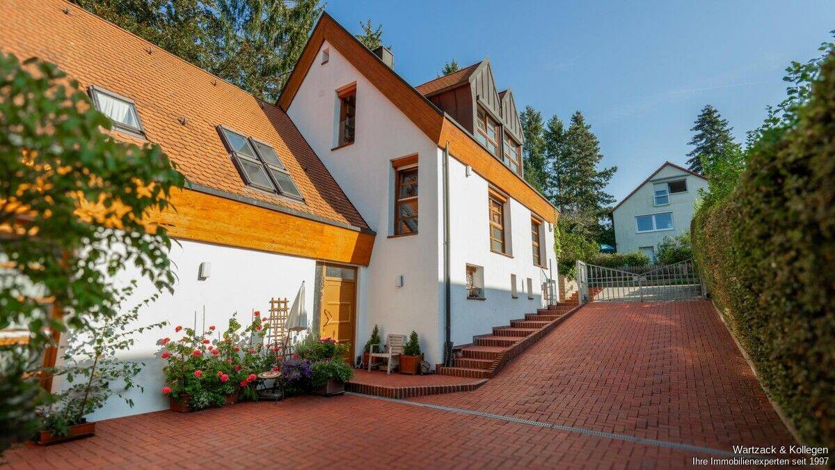 Juwel mit Blick in den Rednitzgrund: Architektenhaus der Extraklasse in Nürnberg-Eibach – Nürnberg – Vorschaubild 3
