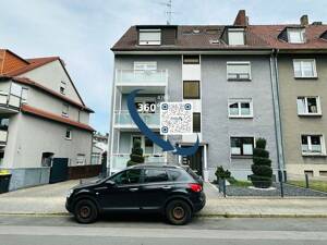 Mehrfamilienhaus mit Balkonen und Garagen in Essen-Altendorf