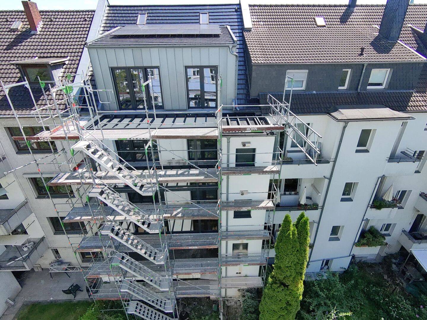 Über den Dächern von Pempelfort: DG-Erstbezug (A+) mit Dachterrasse und Spitzboden – Düsseldorf – Vorschaubild 3