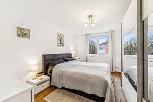 Helle und geräumige 4-Zimmer-Wohnung mit guter Aufteilung - Schwabing-Freimann (U6) – 80939 München – Vorschaubild 9