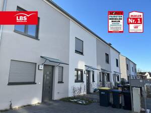 Reihenmittelhaus mit Garten, Terrasse, Balkon, Energieausweis Klasse A – 12621 Berlin – Vorschaubild 1