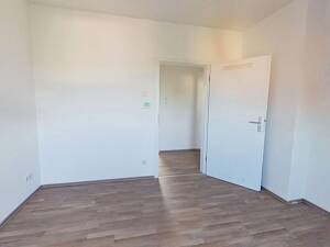 Schöne 2-Zimmer-Wohnung mit großer Küche und Wannenbad – 33607 Bielefeld – Vorschaubild 2