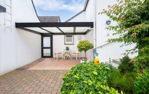 Schönebeck: Freistehendes Einfamilienhaus mit Einliegerwohnung, Nebengebäude, Garage und Garten – 28757 Bremen – Vorschaubild 5