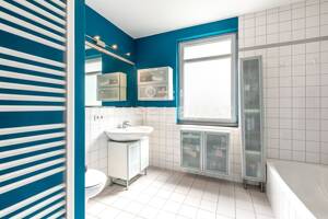 Ruhige, zentrale 3-Zimmer-Wohnung mit Südwestbalkon, Gemeinschaftsgarten und TG-Stellplatz – 22763 Hamburg – Vorschaubild 7