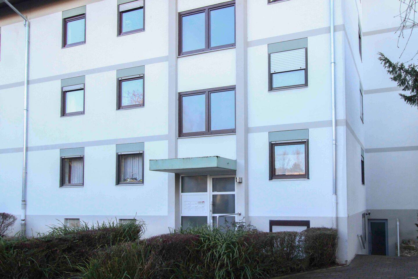 3-Zimmer-Wohnung mit großem Balkon in Karlsruhe-Wolfartsweier – Karlsruhe – Bild 1 von 9