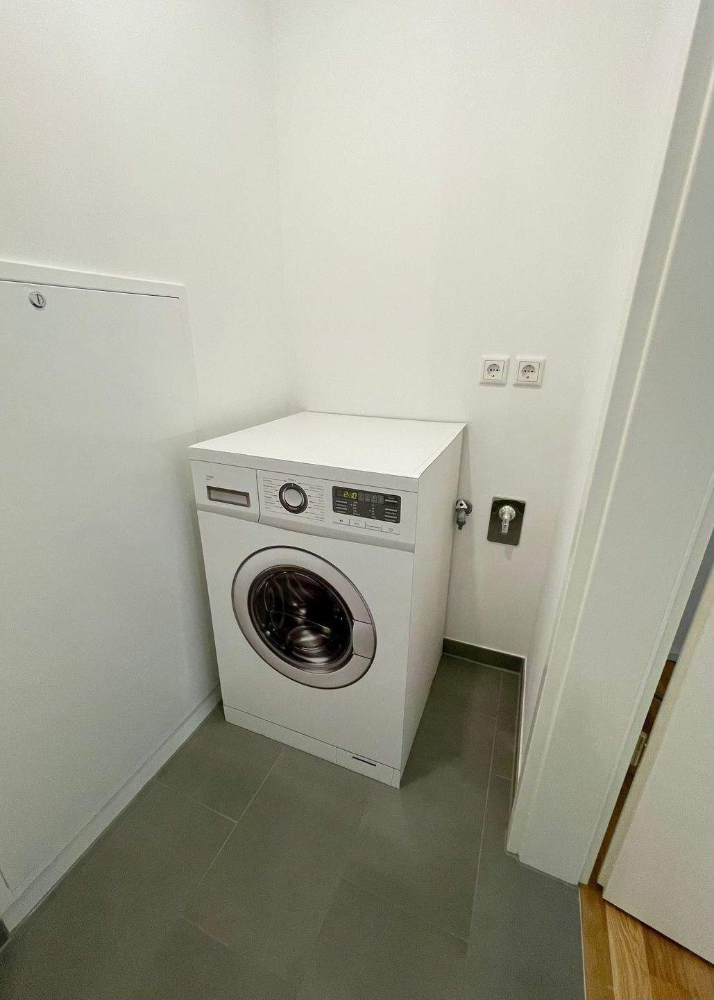 Moderne Penthaus Wohnung mit großer Dachterrasse im Grünen – Nürnberg – Vorschaubild 5