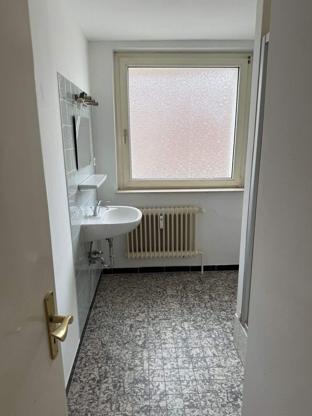 zentral gelegene 1 Zimmerwohnung mit Pantryküche im Riemekeviertel – Paderborn – Vorschaubild 4