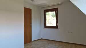 Ruhig gelegene, 2-Zimmer-Wohnung im DG mit Einbauküche – 70378 Stuttgart – Vorschaubild 9