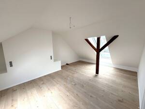 Düsseldorf-Derendorf! Frisch Sanierte 4-Zimmer-Maisonette mit offener Küche! – 40477 Düsseldorf – Vorschaubild 9
