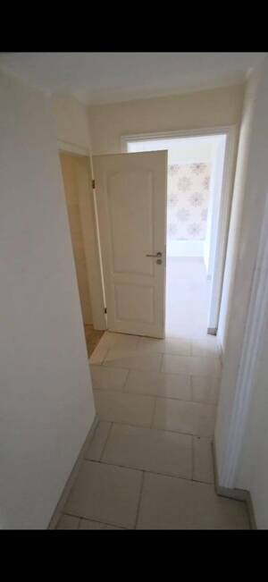 Schöne helle 2 Zimmerwohnung mit Stuckdecken – 46117 Duisburg – Vorschaubild 5